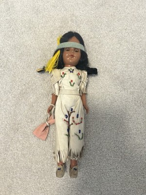 Indianer Vintage Puppe Perlen Lederkleid