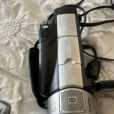 Sony HDR-SR1 AVCHD HD 1080i Handycam Camcorder 30GB HDD Tested Mint Look