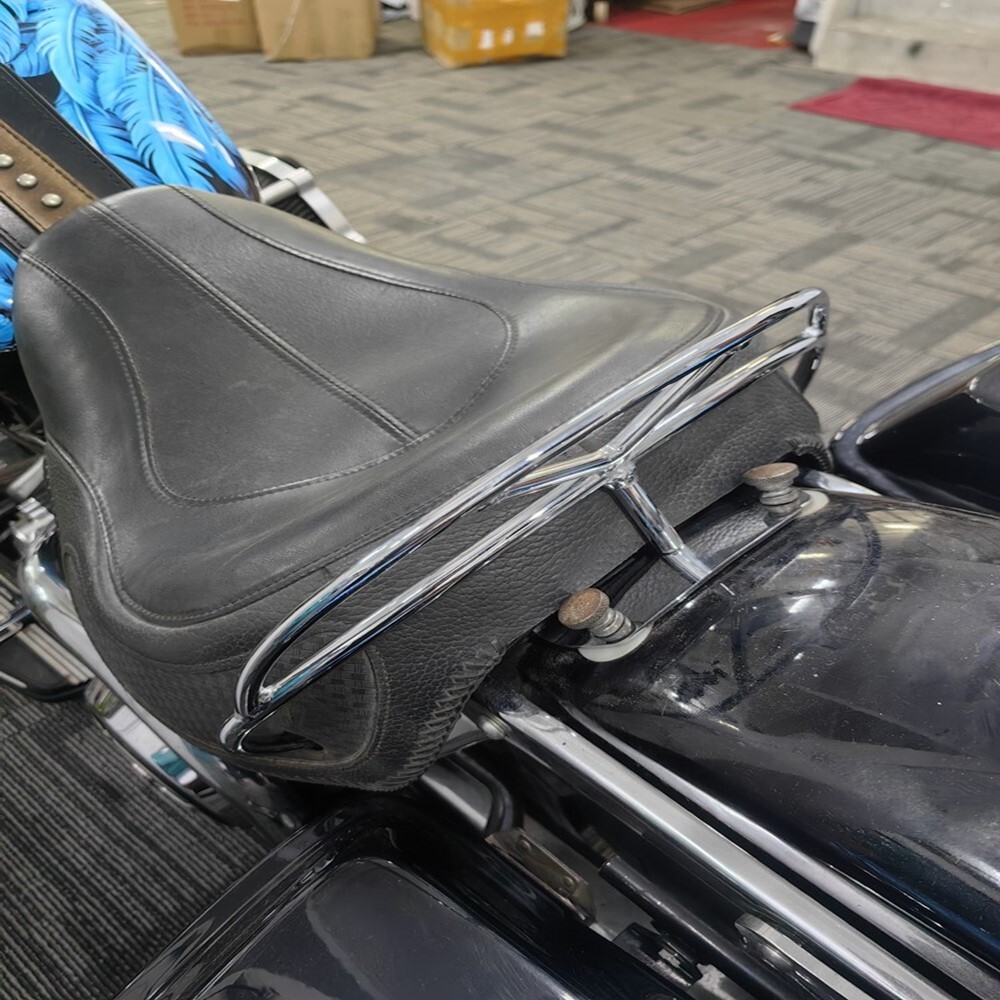 1997-2004 Harley Softail FLSTN Deluxe Heritage Springer Seat Grab