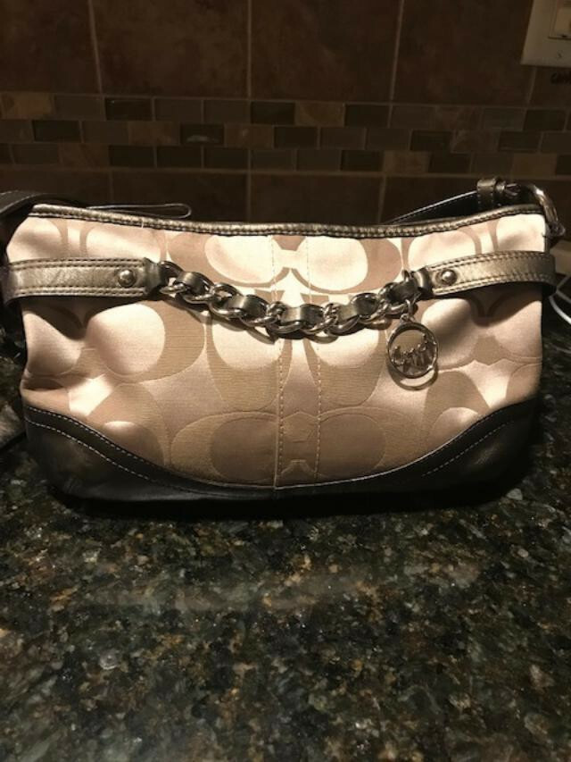 Coach East West Chain Duffle Handbag Purse F19724 Sig… Gem
