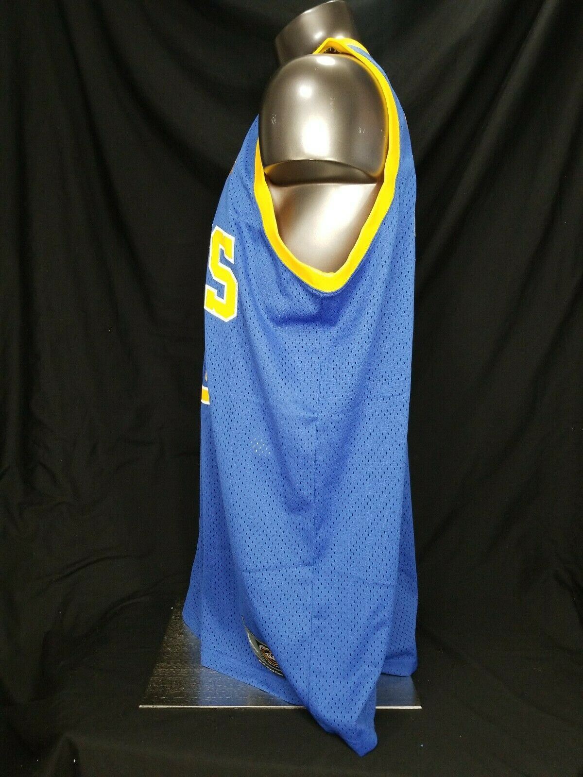 Picture 4 of 6