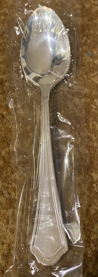 NEW Community by Oneida silverplate, 1917 Vernon Ashley, 4 teaspoons NEW - Image 2 of 4