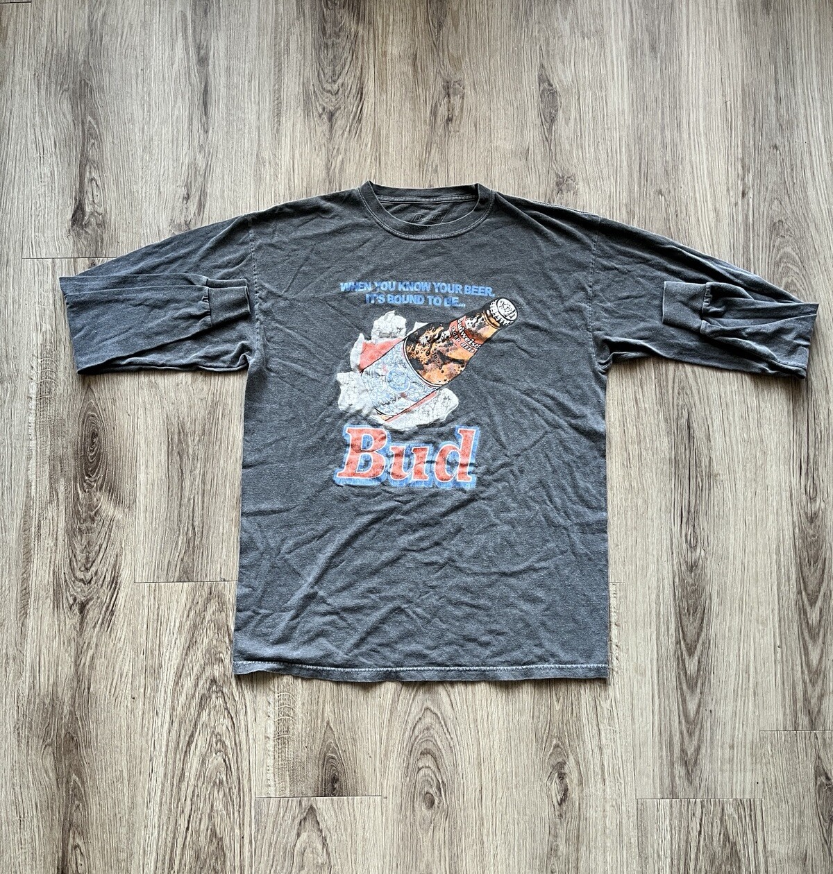 Budweiser Men's Gray Long Sleeve Graphic Tee Size Medium