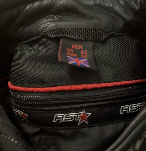 RST Two piece Leathers - Picture 2 of 8