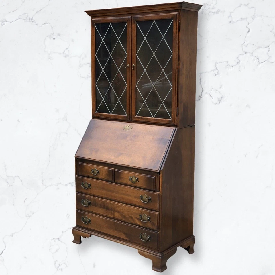 RARO Ethan Allen Heirloom Chippendale Estilo Arce Drop Secretaria Escritorio y Hutch Foto 3 de 4