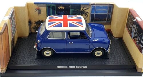 Kyosho 1/18 Scale Diecast 08101B Morris Mini Cooper 1275S Blue Union Jack - Picture 4 of 5