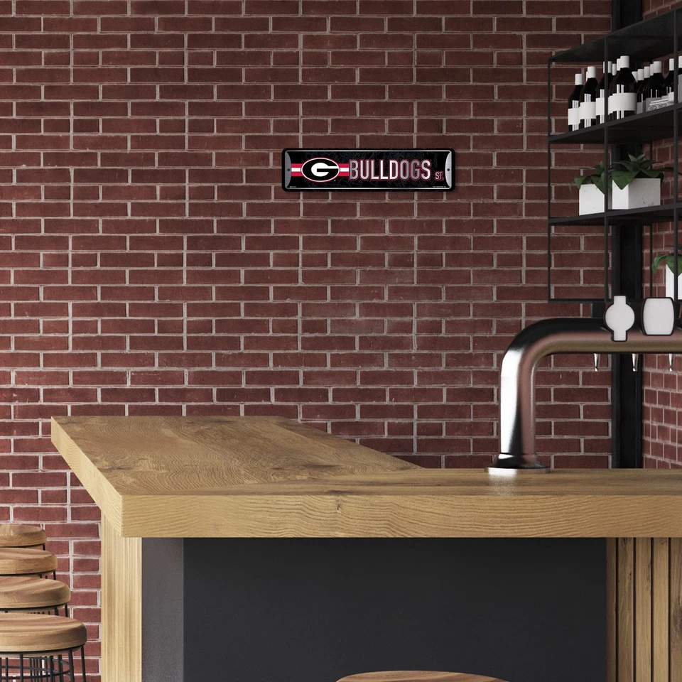 Letrero de metal Georgia Bulldogs 4x15 pantalla impermeable duradera para decoración del hogar Foto 4 de 4