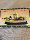 Fishing Frogs Figurine Resin Frog Couple Fishing Boat Whimisical Decor Wood Base — photo 4