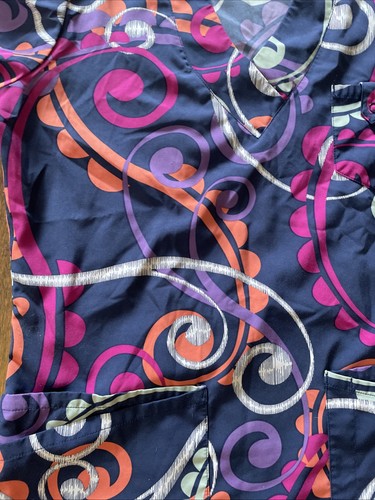 Women Scrub Top ButterSoft Stretch Polyester Blend Multicolor Pockets AH12 - Picture 6 of 18