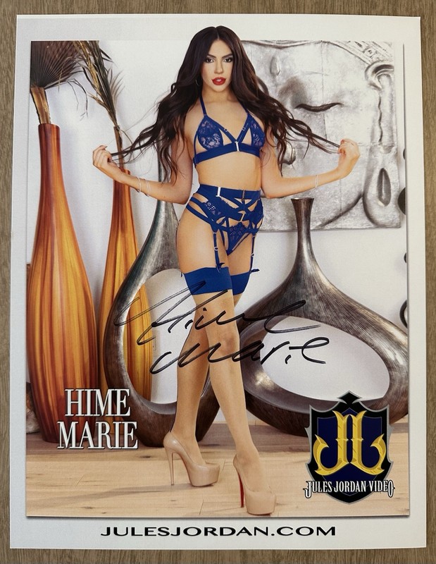 Hime Marie Adult Model Autographed 8.5 x 11 Photo