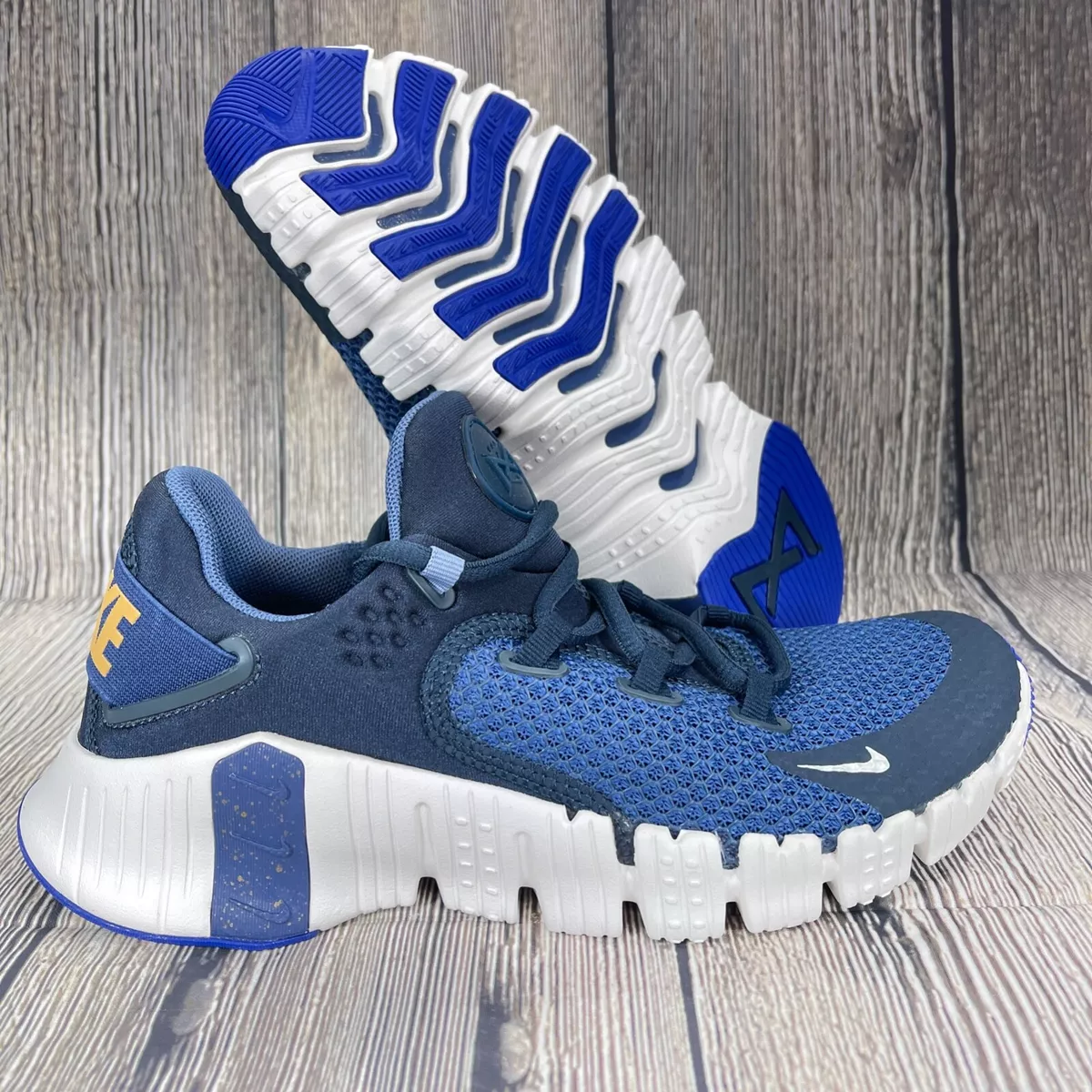 Nike free og hotsell navy blue training shoes