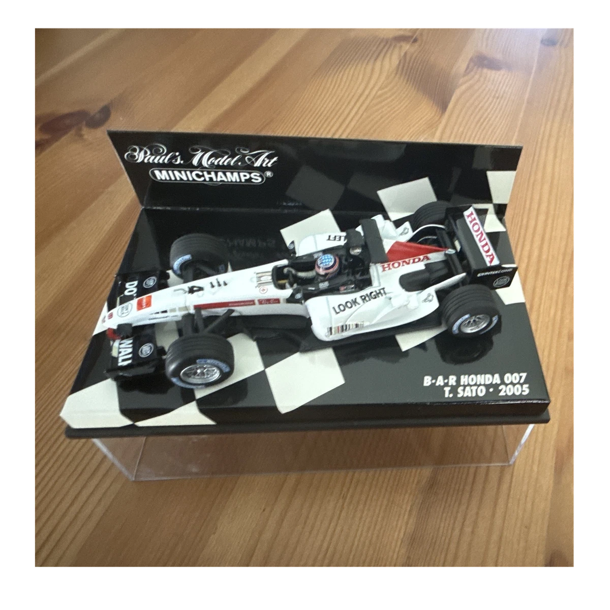 MINICHAMPS 1:43 Diecast Formula 1 Cars 2005 Vehicle Year for sale