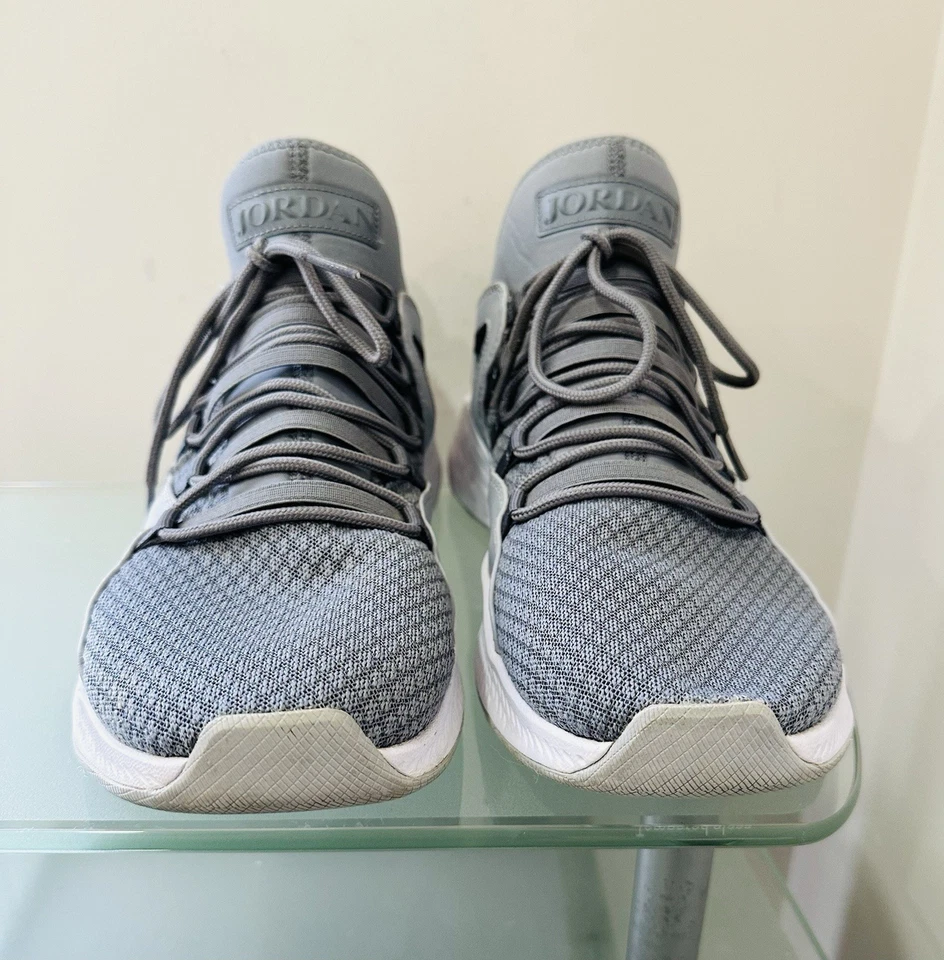 Nike Air Jordan Formula 23 Hombre Talla 12 Gris y Blanco Tenis 881465-003 Foto 2 de 4