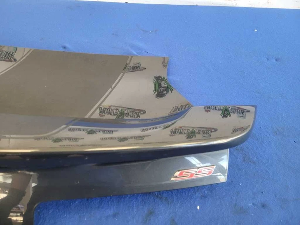 Chevrolet Camaro SS 2014-2015 cubierta tapa maletero cupé alerón D80 pintura gris 2674 Foto 3 de 4