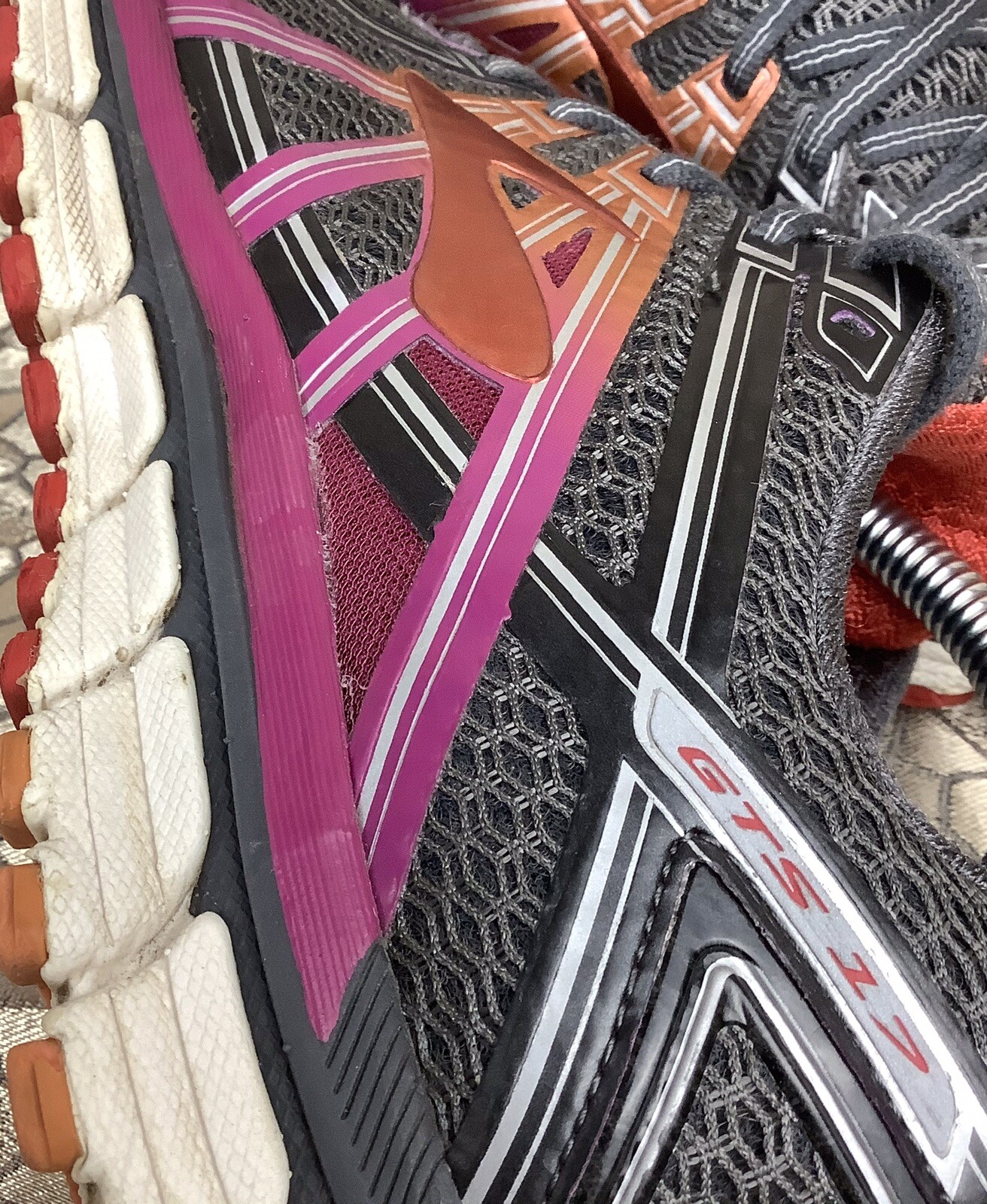 brooks gts 17 womens