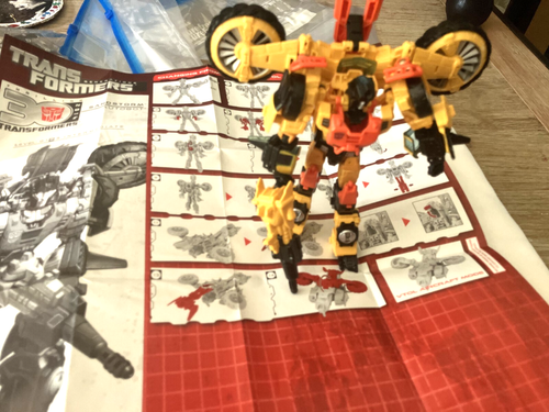 Hasbro Transformers 2013, "Sandstorm" mit Booklet - Bild 2 von 8