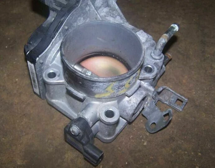 2004-2007 Saturn Vue Throttle Body Assembly 3.5L V6 6-Cyl Oem — 第 3/3 张图片