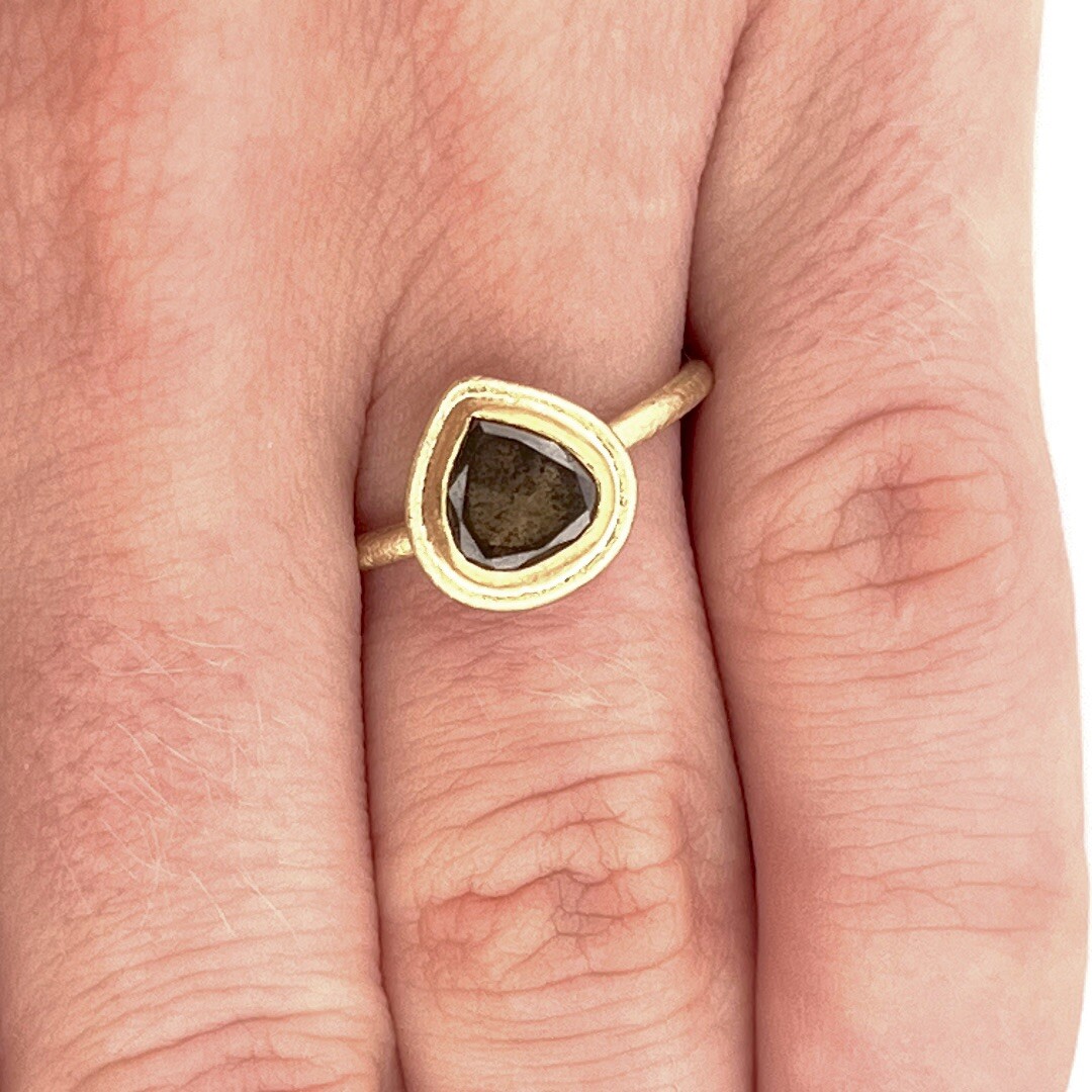 22k Solid Gold tear Drop Pear Shape Chocolate Sal… - image 3