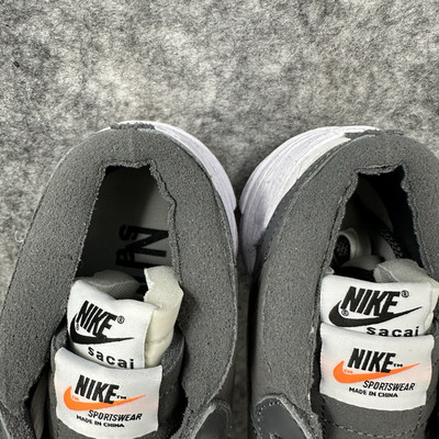 Nike Blazer Low X Sacai Sneakers Mens Size 9 White Iron Grey