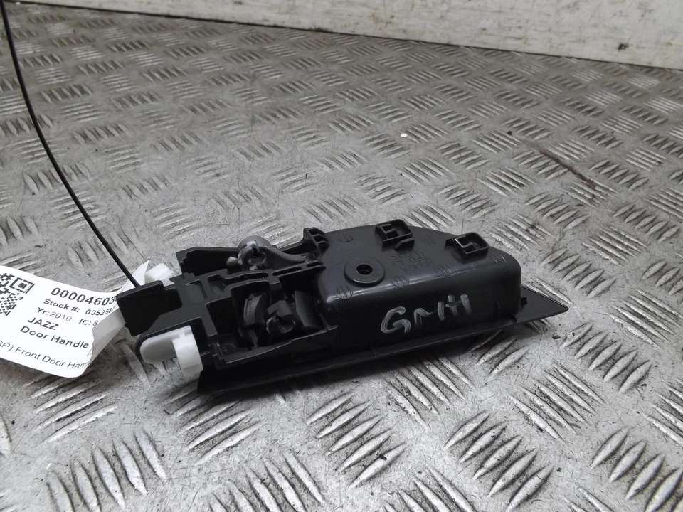 Honda Jazz Left Passenger Nearside Front Inner Door Handle Mk3 2007-2015F - Image 2 of 4