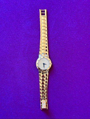 GUCCI 3300L DAMEN ARMBANDUHR QUARZ SWISS MADE GOLD METALLBAND 