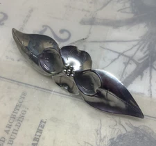 Vtg. Am. Modernist STUART NYE Handmade 925 Sterling Dogwood Blossom Brooch 5.8g