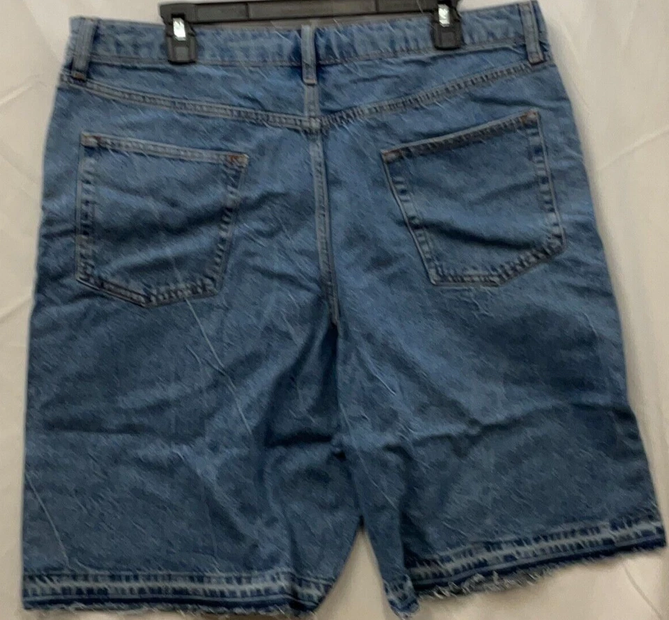 Мужские джинсовые шорты Topman размер 38 синие с прямым подолом средняя стирка - Изображение 2 из 4