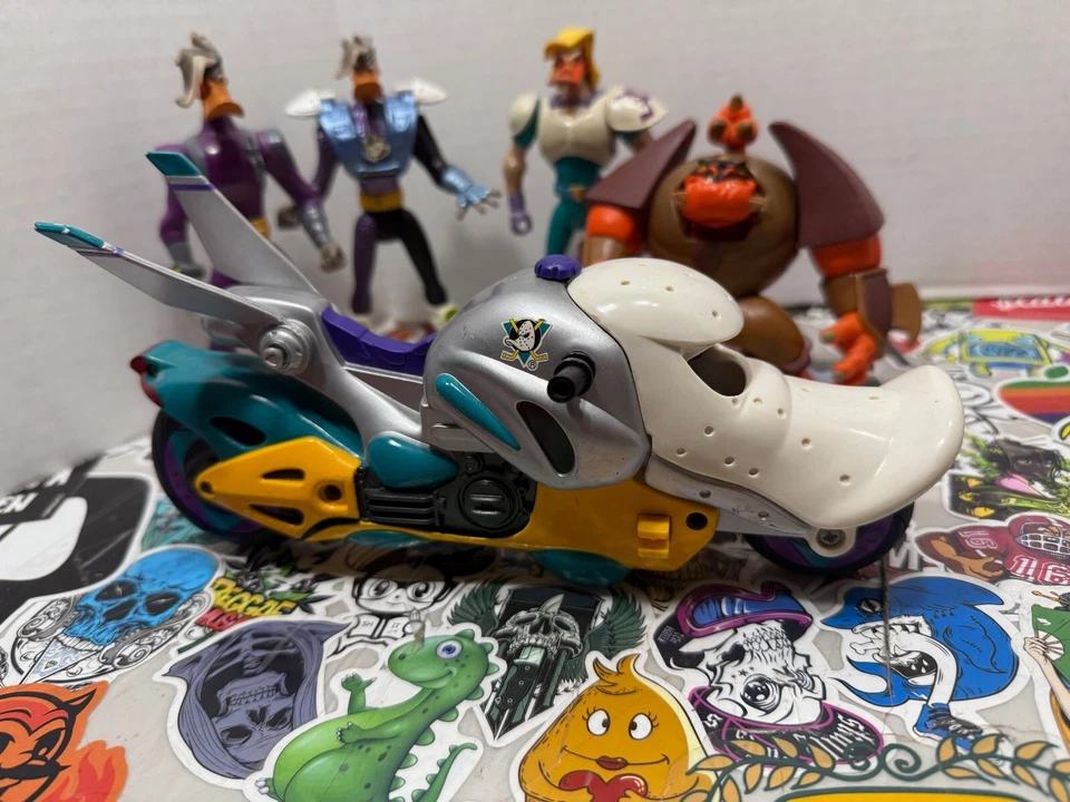 Lote de 5 figuras de acción y vehículo de patos poderosos Foto 2 de 4