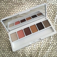 Clinique AJ Bronze,03 Morning Java,07 Dusk,02 Black Honey,1W Peach Pop Palette