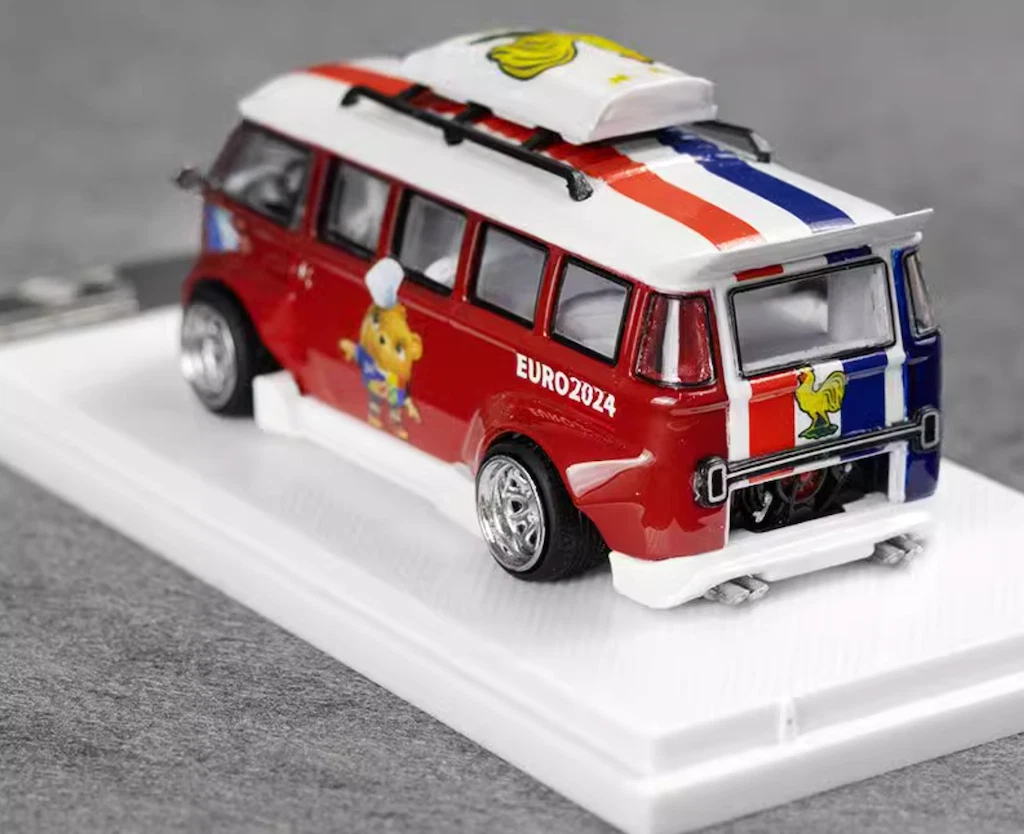 SG 1:64 2024 Euro FR VW T1 Van Bus Camper Kombi Diecast