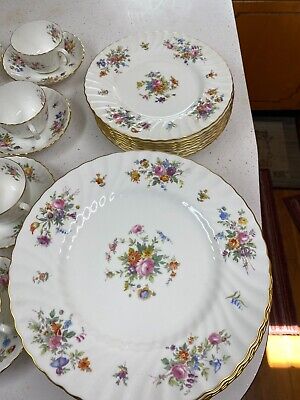 Minton Marlow Bone China set! Set of 80 Pieces Total Minton Marlow Bone China set! Set of 80 Pieces Total
