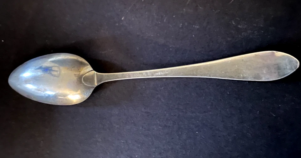 Una cucharadita federal de plata de corte brillante con inicial "EF" sin marca, sin precio base Foto 2 de 4