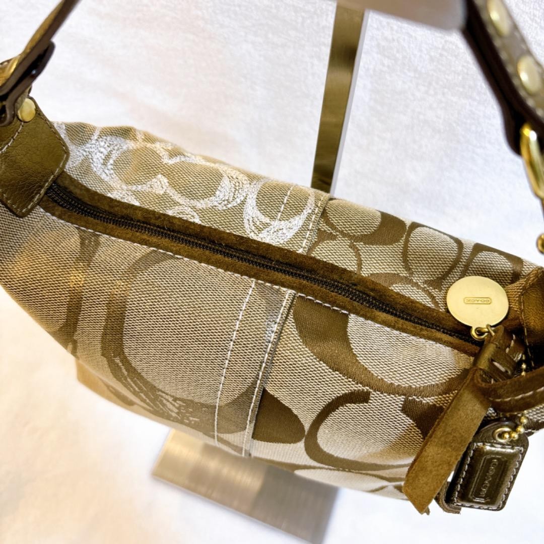 level Rare patchwork Coach accessory pouch - image 5