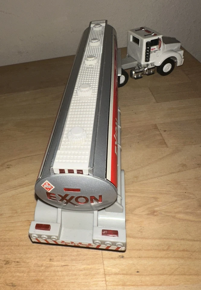 1993 Exxon Toy Tanker Truck-Collector Series - Image 3 of 4