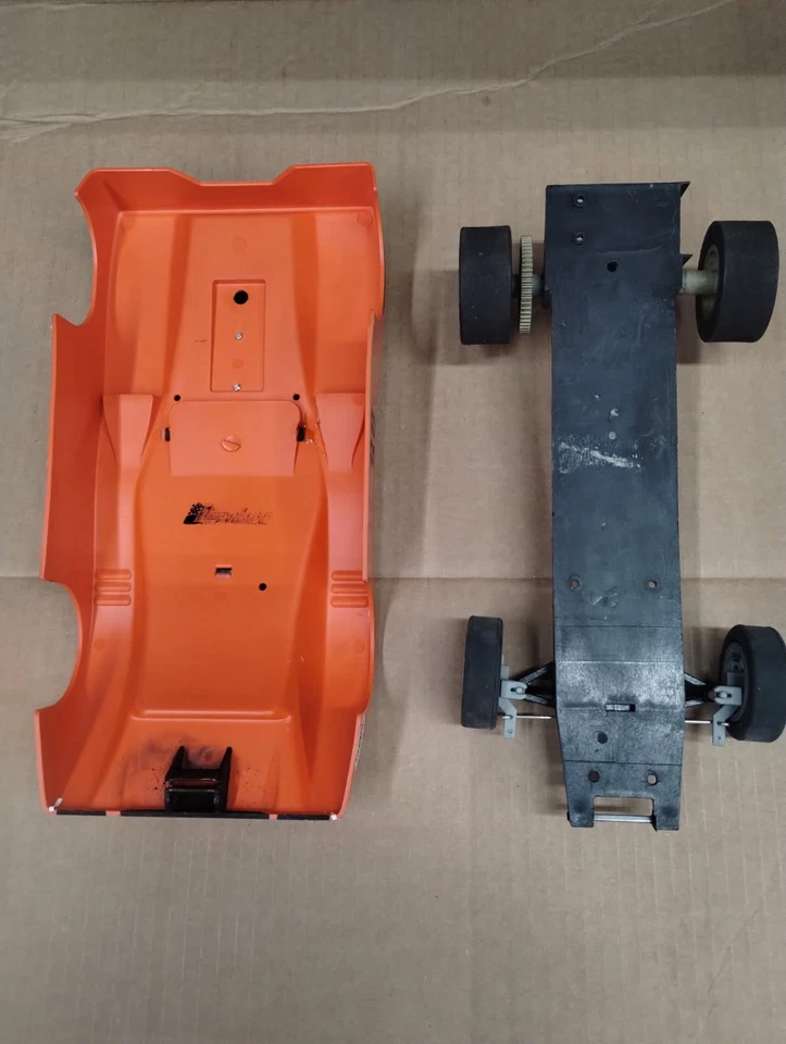 Vintage Jerobee Commando 1/12 Scale Nitro RC Car - Image 4 of 4