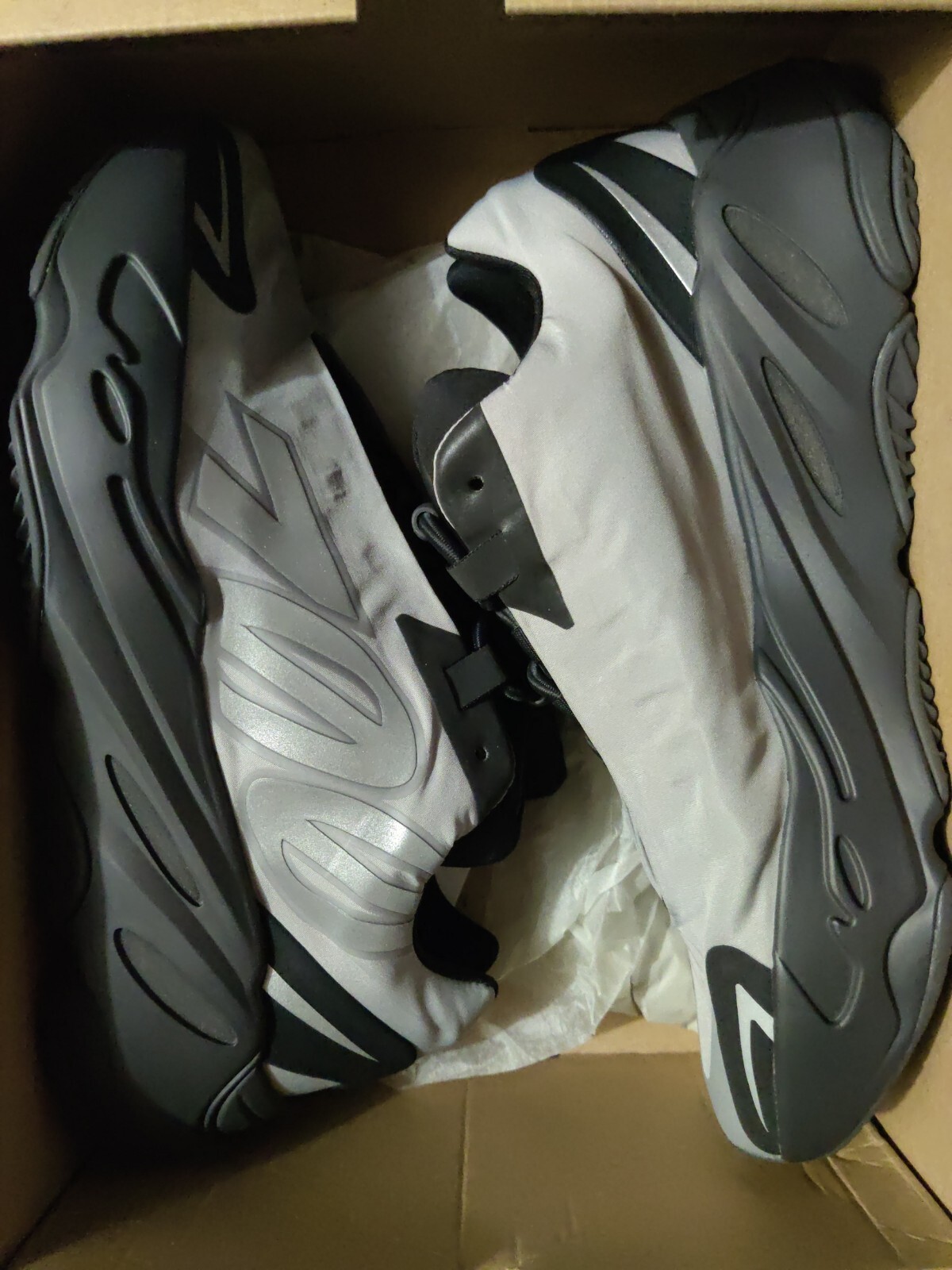 Size 9.5 - adidas Yeezy Boost 700 MNVN Metallic | eBay