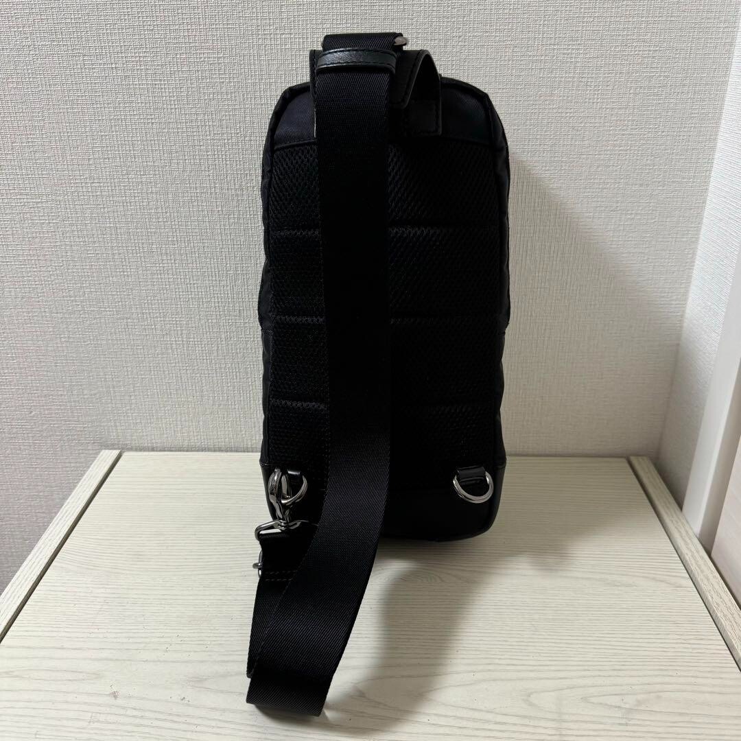 s-l1200.jpg s-l1200.jpg