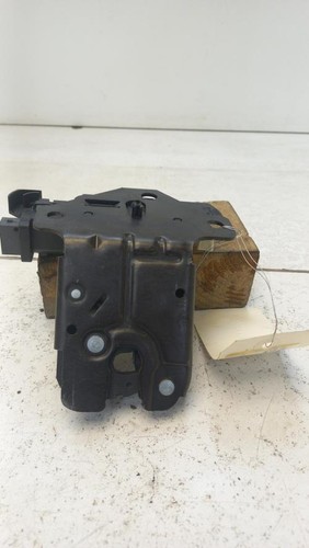Joint De Coffre AUDI A3 2 Sportback Phase 1 - Réf OEM 8P4827705E - Occasion (bon état) - Garantie 3 Mois