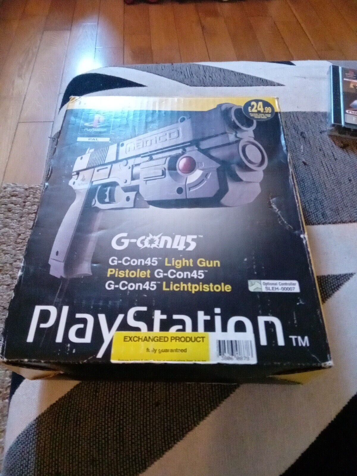 Pistola de luz Playstation 1 Namco G-Con45 en caja con juego de crisis de tiempo PS1 