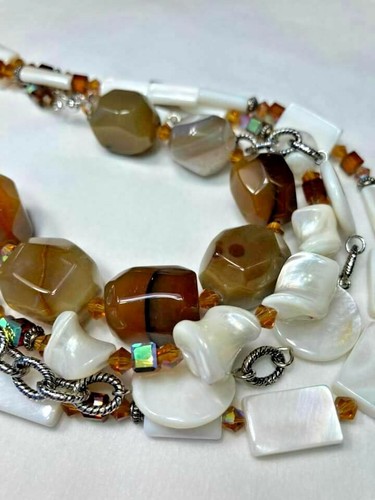 Jewels by Park Lane CARMEL Gen MOP Agates Glass Beaded Necklace & Earrings - Picture 3 of 6
