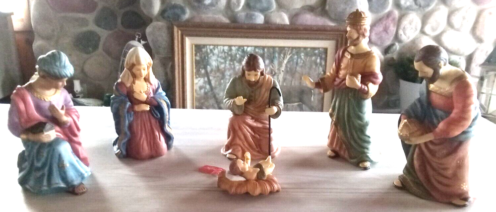 Vintage Italian Nativity Traditional  Christmas Figurines Made In Italy