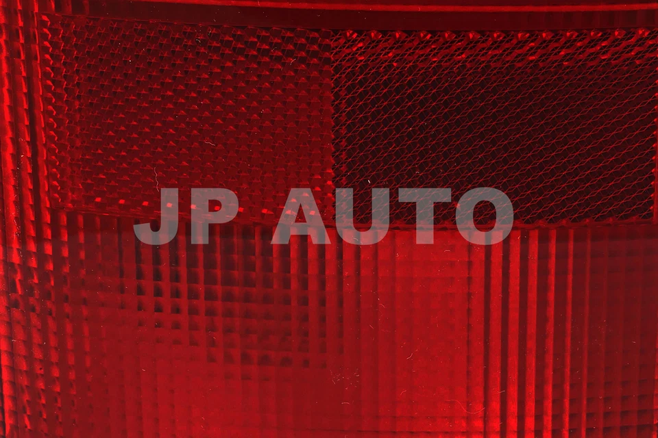 Пара задних фонарей для Suzuki XL-7 Grand Vitara Tracker 2001-2003 годов выпуска - Изображение 4 из 4