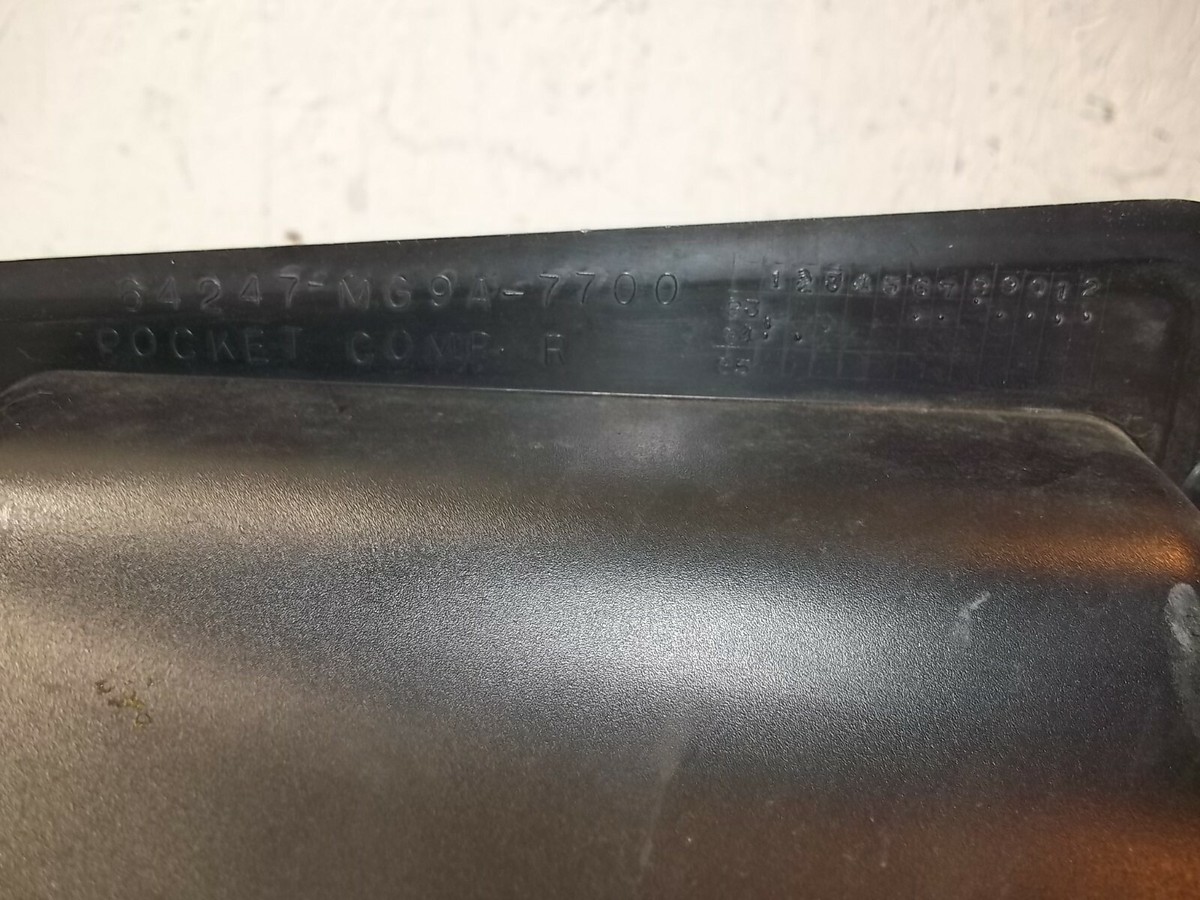 HONDA GL1200 GOLDWING ASPENCADE RIGHT FAIRING POCKET 64247-MG9-770