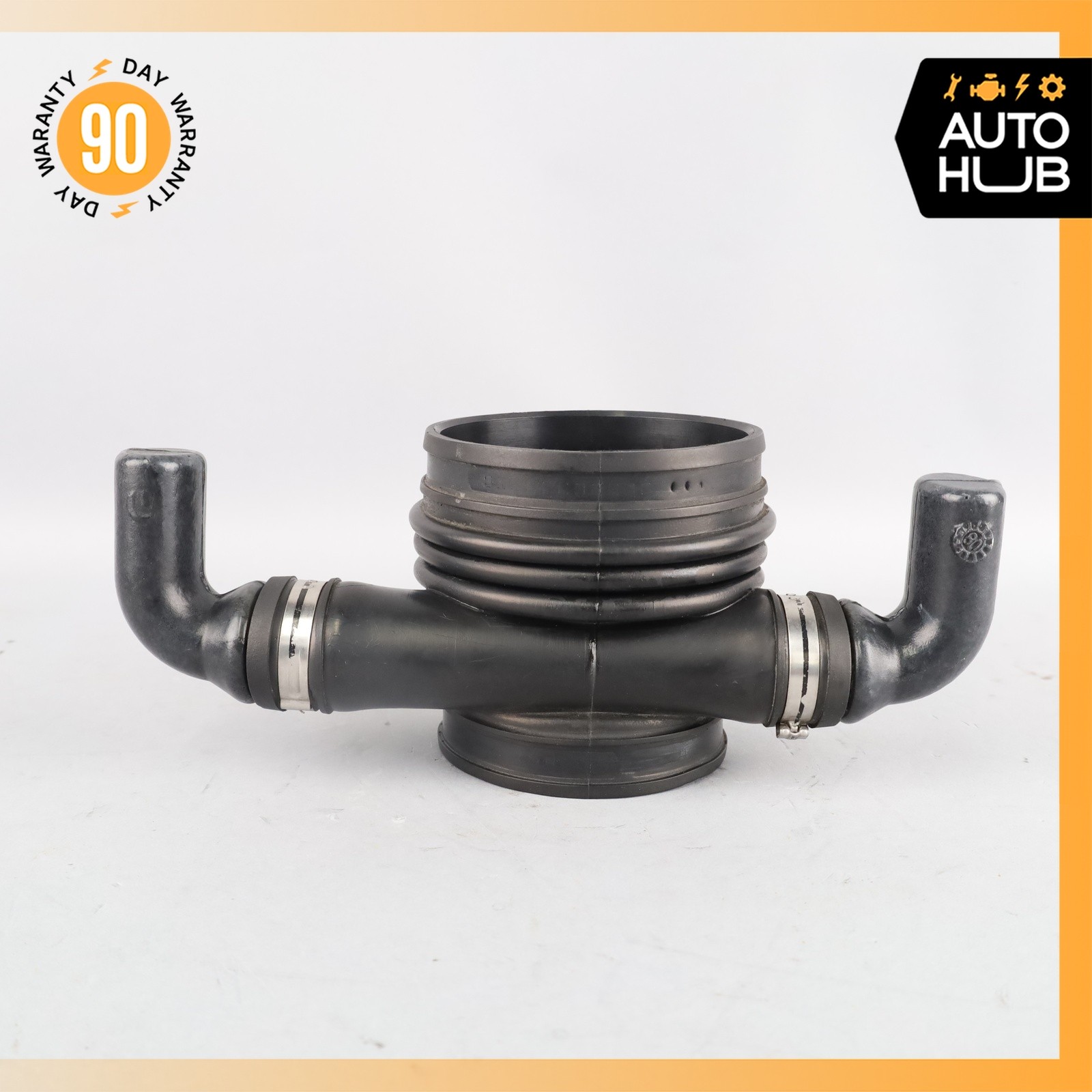 04-19 Maserati GranTurismo Quattroporte F136 Air Intake Duct Hose 215889 OEM