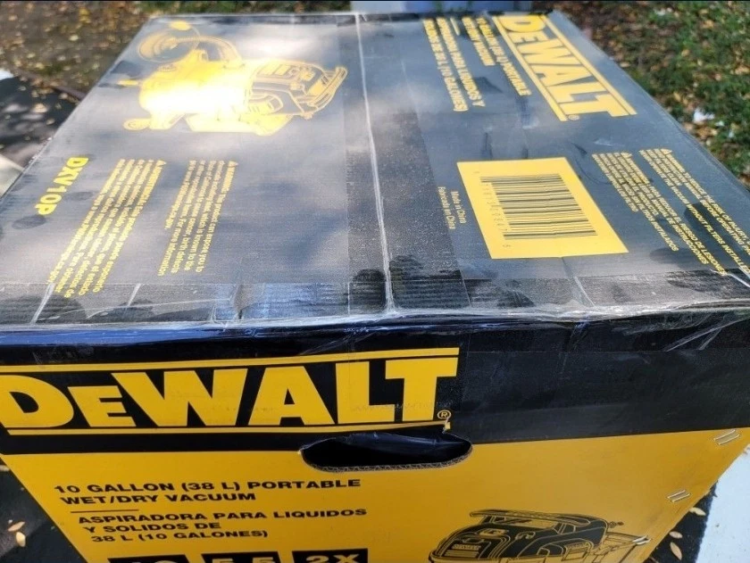 DEWALT DXV10P 10 Gallon (38L) 5.5 HP Corded Wet/Dry Shop Vacuum - Image 4 of 4