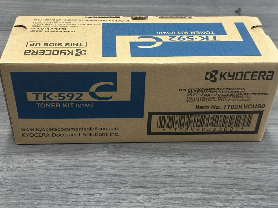 Cartucho de tóner cian original Kyocera TK-592C M6026MFP/FS-C5250DN 1T02KVCUS0 Foto 4 de 4