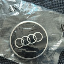 4x AUDI Original Radnabendeckel NEU OVP 81A 601 170