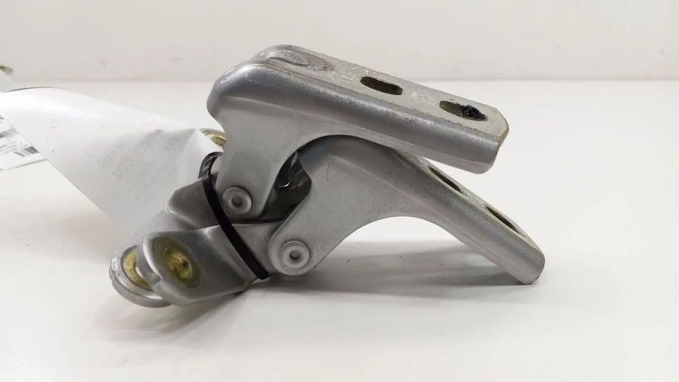 Chevy Malibu Door Hinge Set Right Front Passenger  2015 - Image 2 of 2