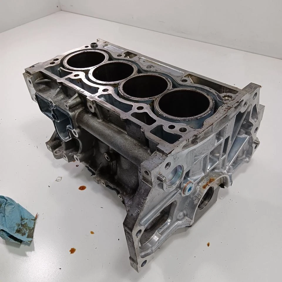 Bloque de cilindros de motor Nissan Sentra desnudo para 22-23 Foto 2 de 4