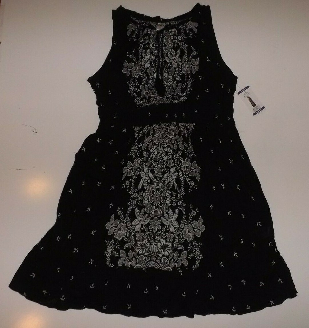 black white floral dress